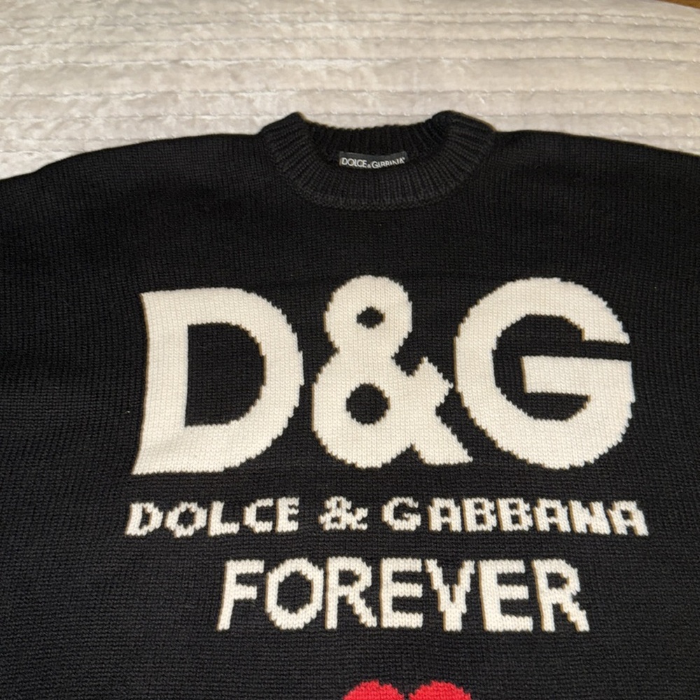 Preloved Dolce&Gabbana sweater great condition color black size is XL. - Picture 3 of 8